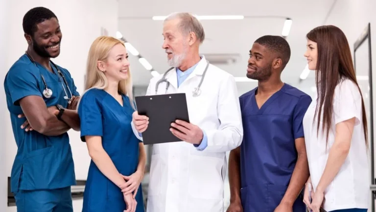 The Role of Interprofessional Teams in Critical Care Units